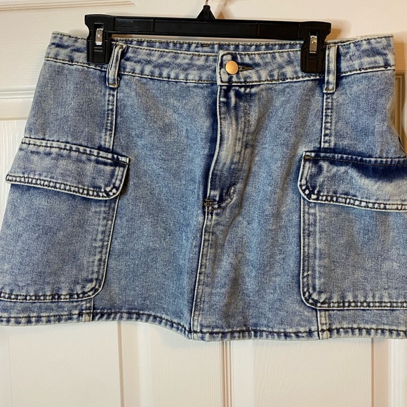 Brand New SHEIN Blue Denim Mini Skirt - Picture 1 of 2